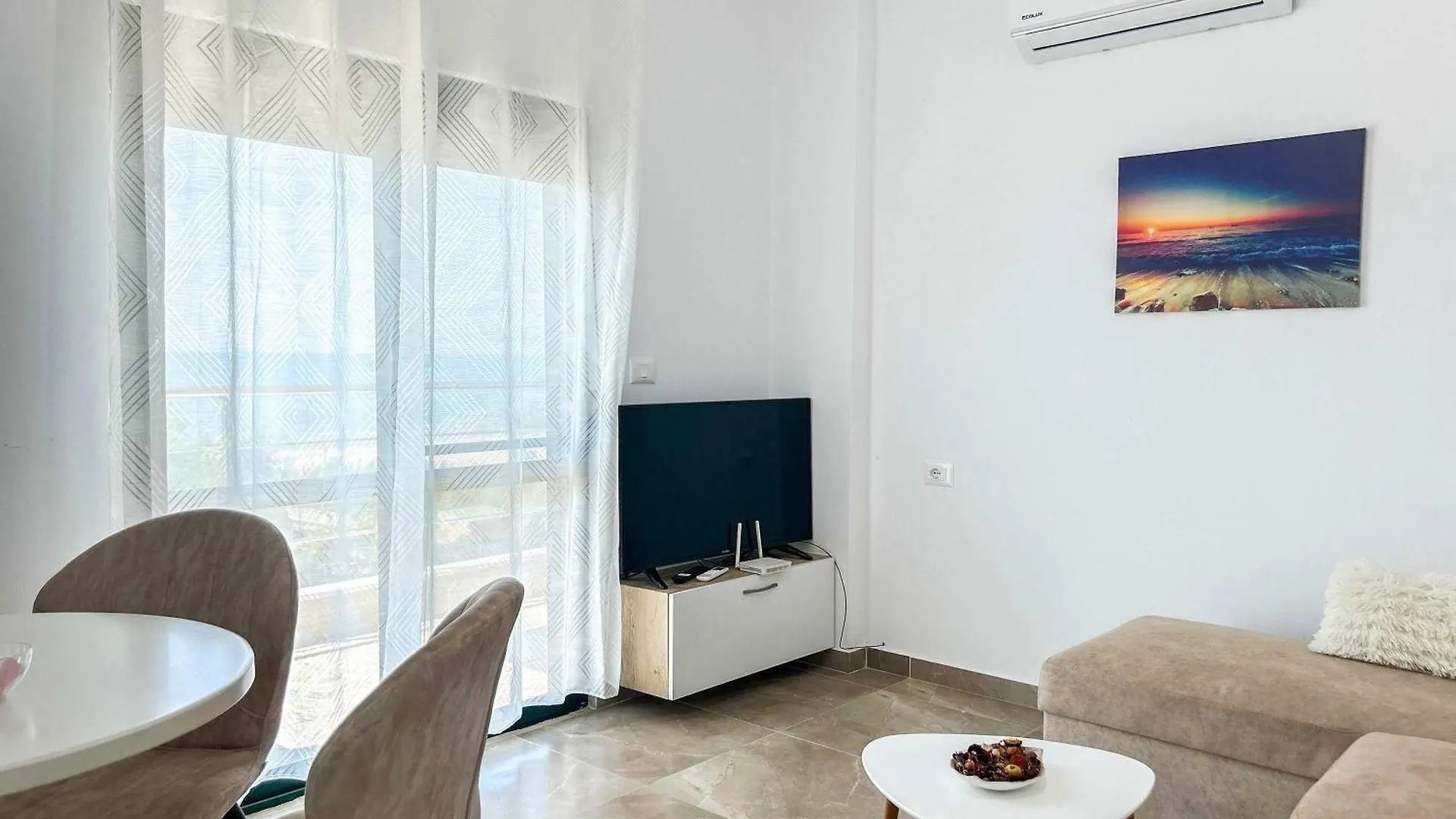 Sea Apartment With Balcony Durrës