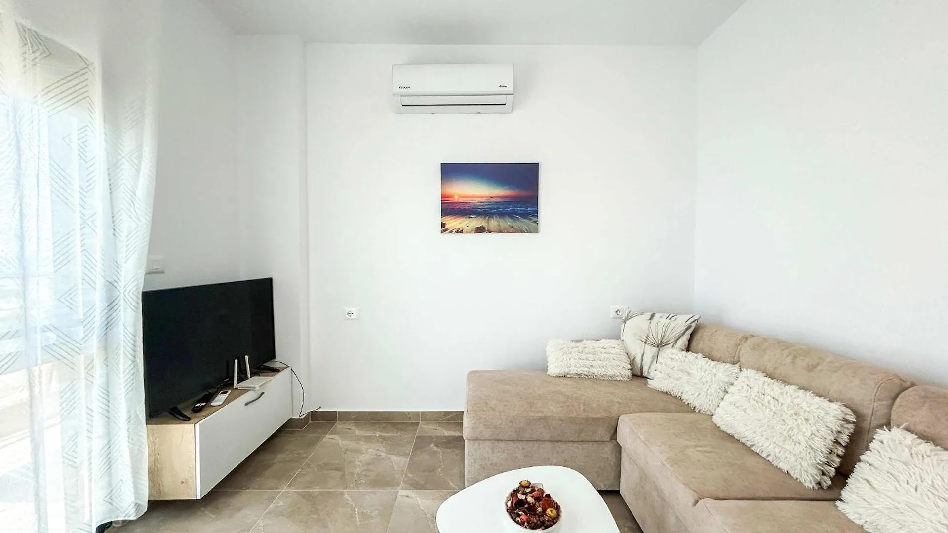 Sea Apartment With Balcony Durrës Albania