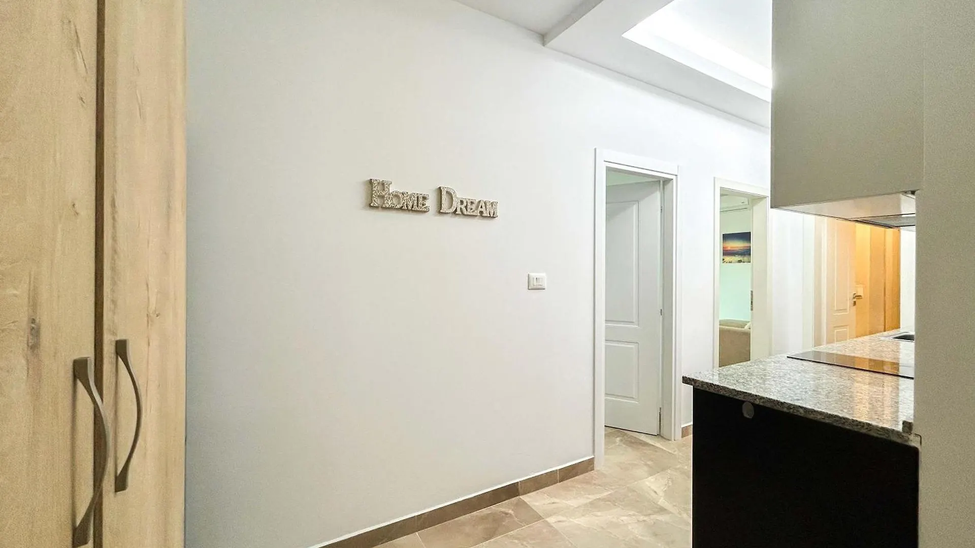 Sea Apartment With Balcony Durrës Albania