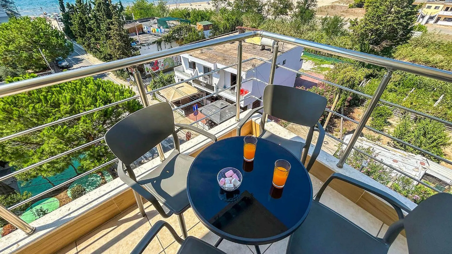 Sea Apartment With Balcony Durrës Albania