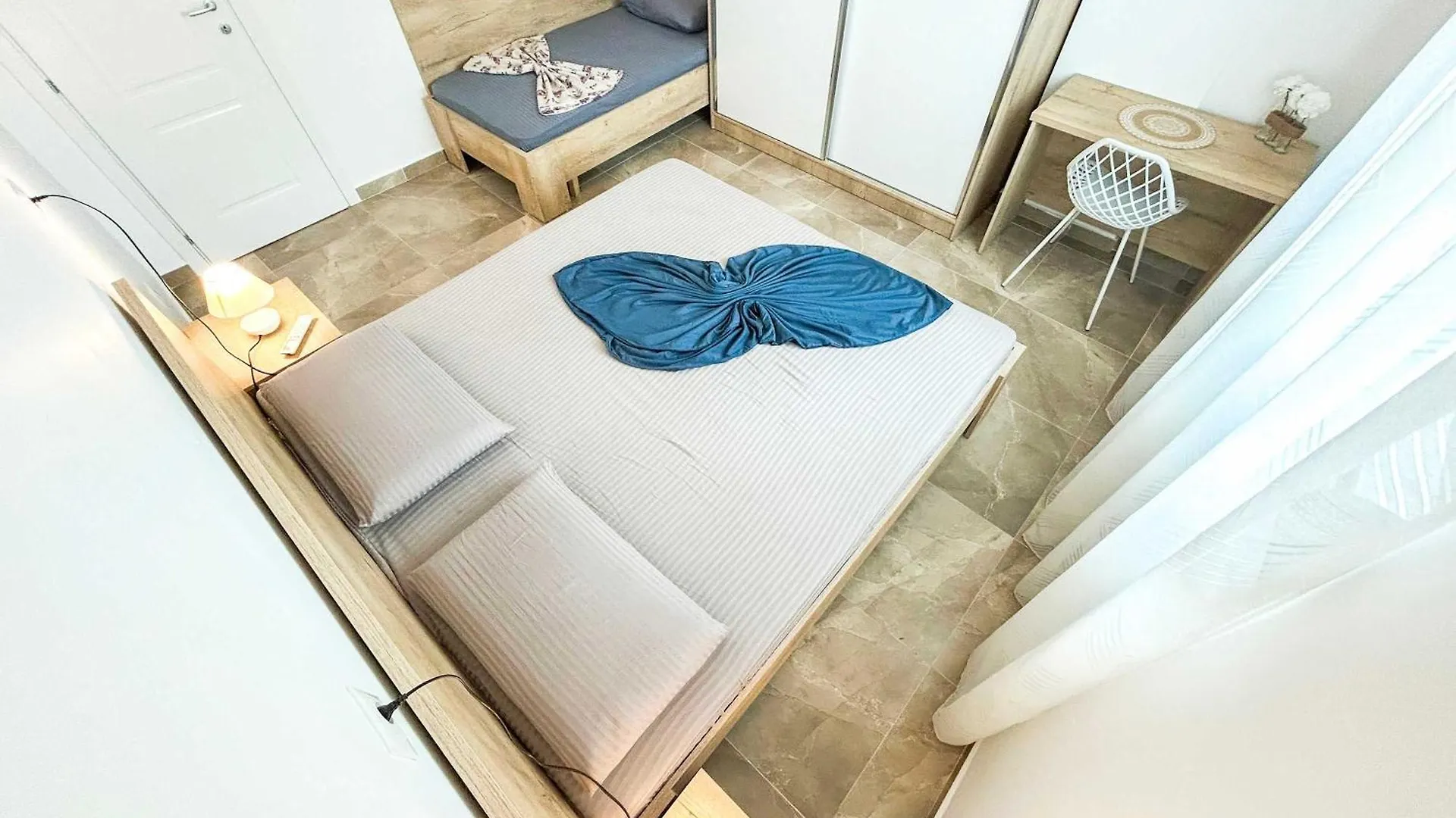 Sea Apartment With Balcony Durrës